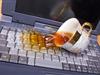 Cach Don Gian De Sua Chua Ban Phim Laptop Bi Hong